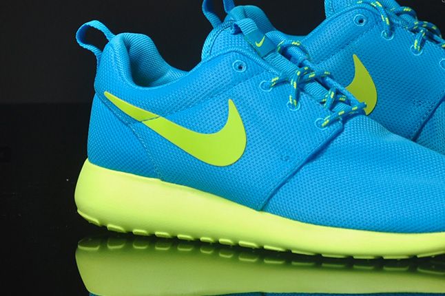 Blue and best sale yellow roshe runs