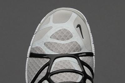 Nike Free Alt Closure Run Mdmgrey Blk Toe Detail 1