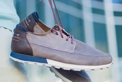 Clae Thumb