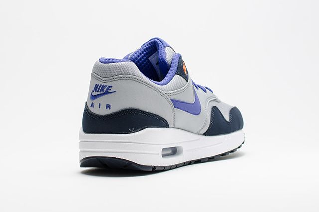 Air Max 1 Wmns Wolf Greypersian Violet 3