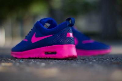 Nike Wmns Air Max Thea Deep Royal Blue Hyper Pink 1