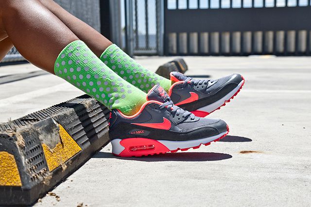 Nike Air Max 90 Wmns Grey Hyper Punch 2