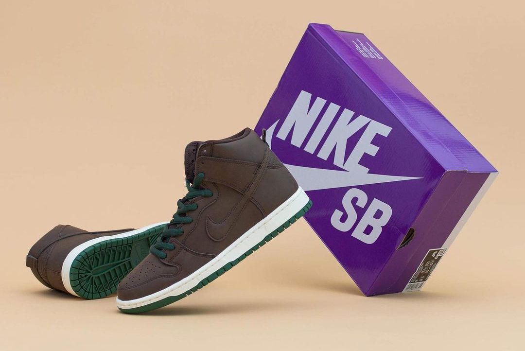 Vegan Leather Reaches the Nike SB Dunk 