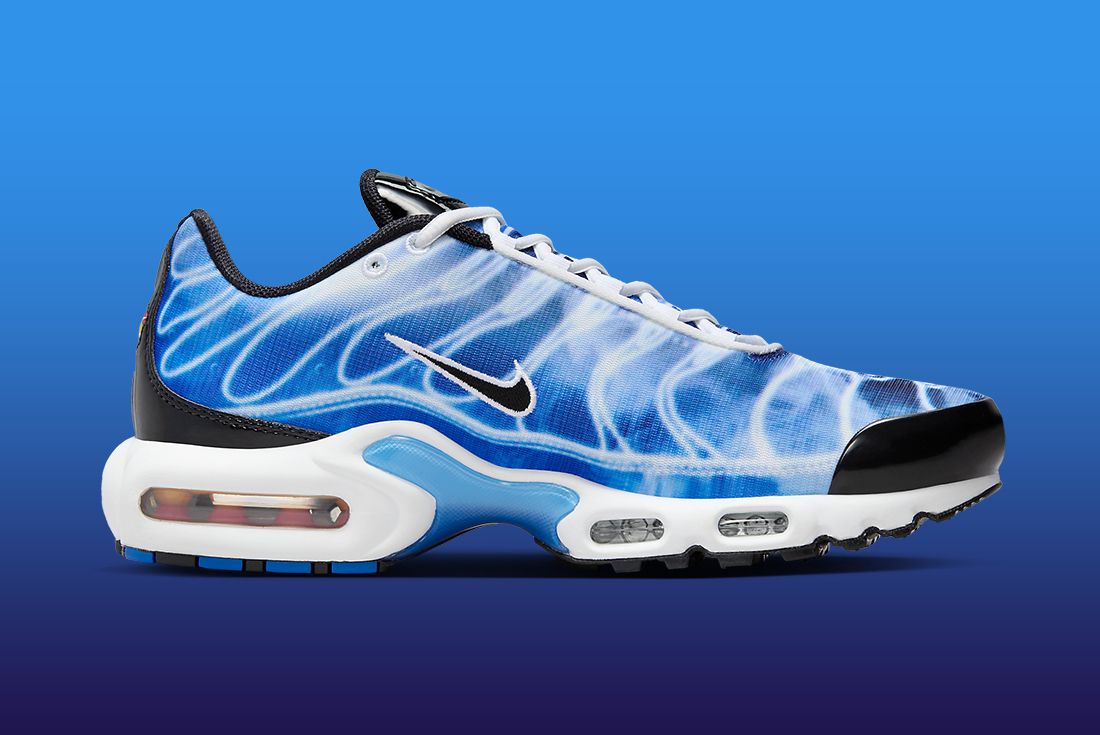 nike air max plus light blue