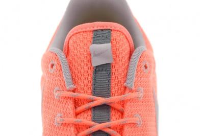 Nike Roshe Run Atomic Pink Metallic Silver 3 1