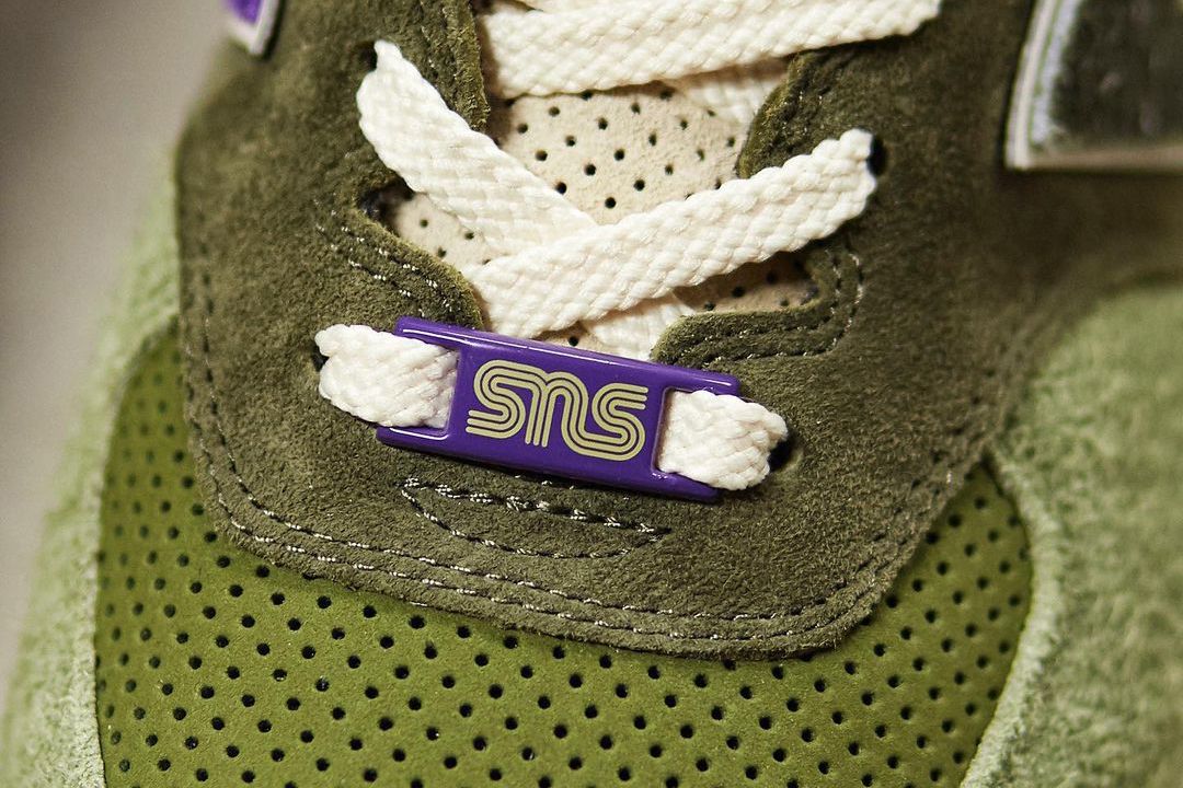 Sneakersnstuff x New Balance 574