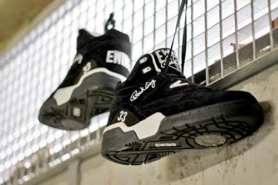 Ewing Athletics Guard Fall Delivery 13