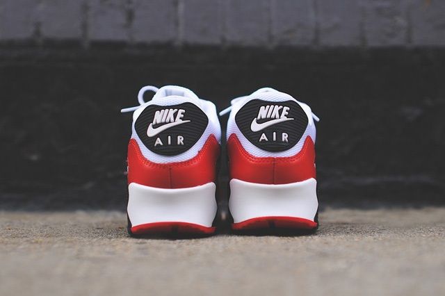 nike air max 90 white red and black