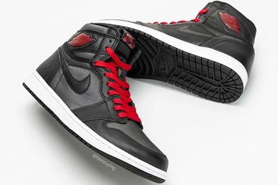 Air Jordan 1 Satin Black Gym Red 555088 060 Release Date 5 Pair