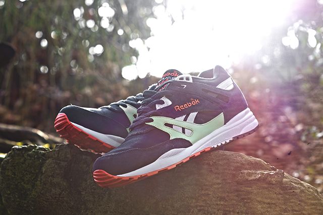 Reebok ventilator shop deep blue sea