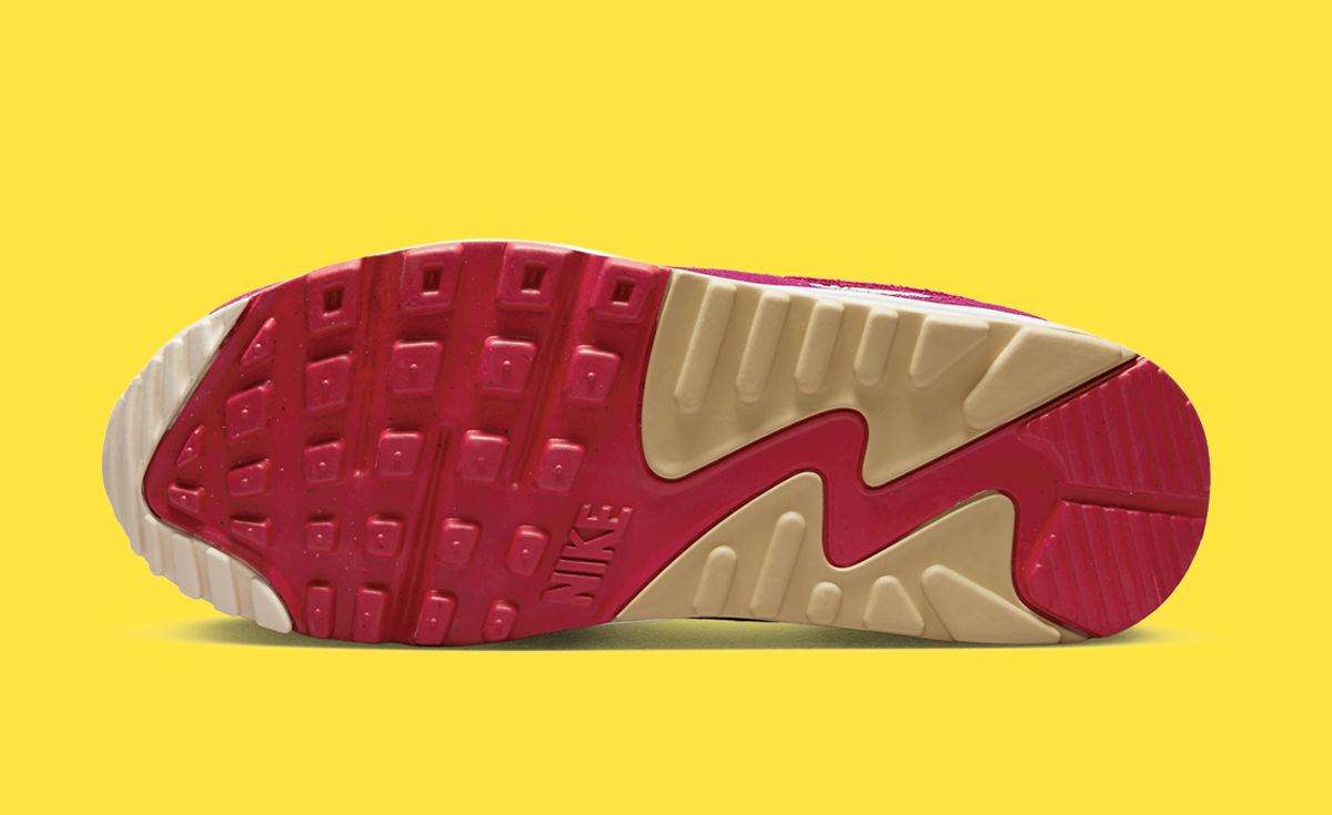 First Look: Nike Air Max  'Valentine's Day'    Sneaker Freaker