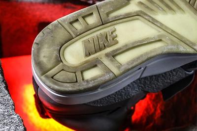 Nike Air Yeezy 2 heel
