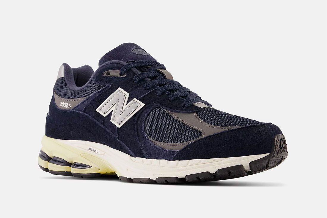 Navy is Neat on the New Balance 2002R - Releases