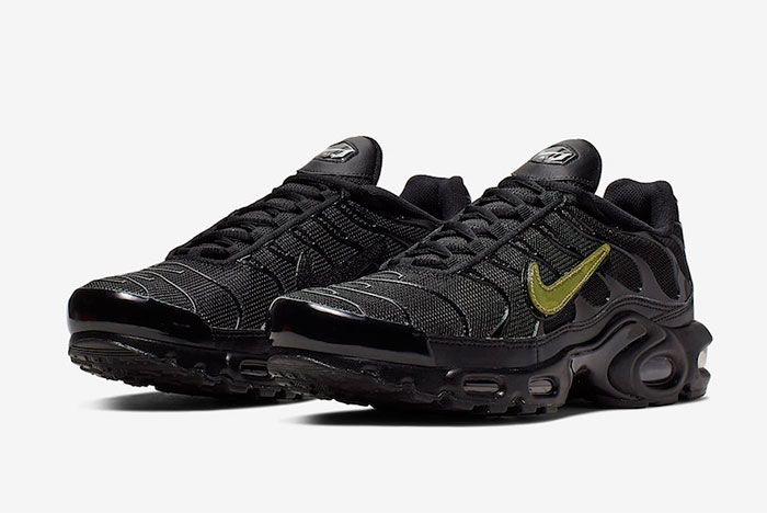 Nike Give the Air Max Plus the Velcro Treatment - Sneaker Freaker