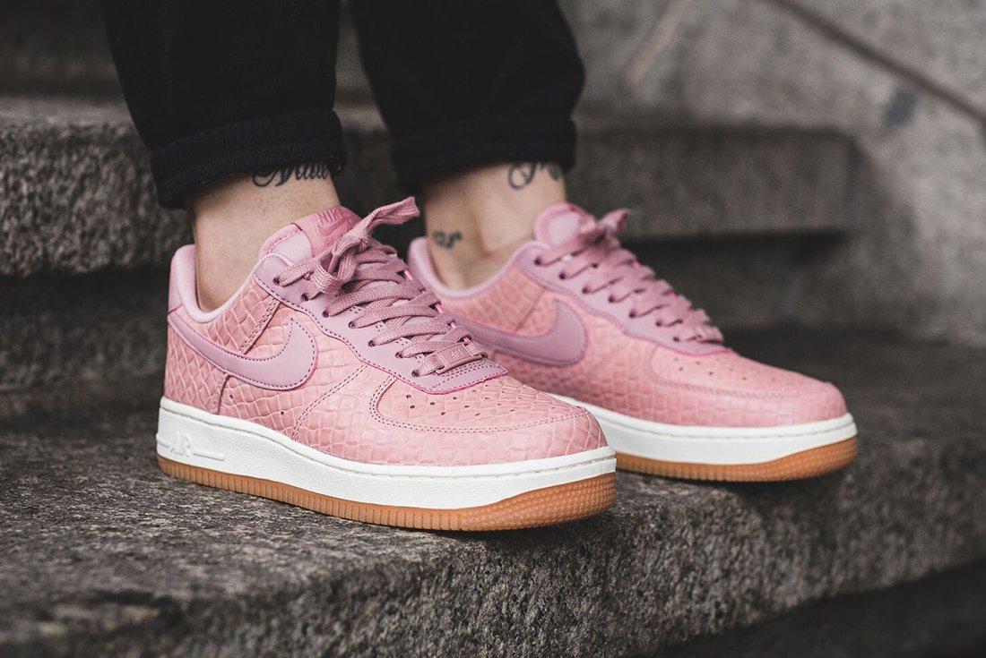 womens pink air force ones