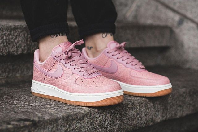 nike airforce 1 pink glaze