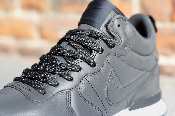 Nike Internationalist Mid Collection - Releases