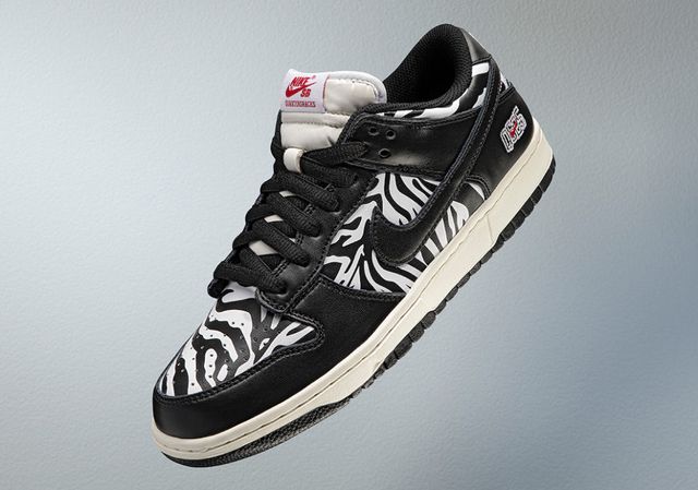 nike dunk low quartersnacks zebra