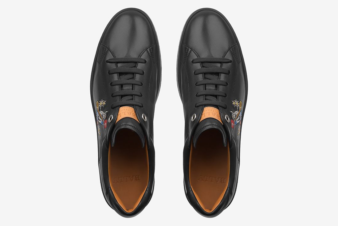 Bally Black 16