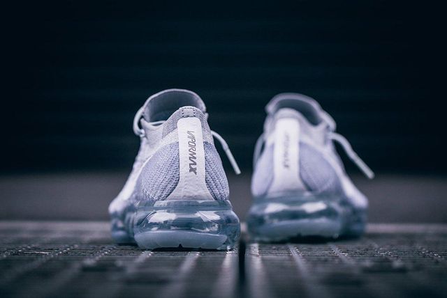 womens vapormax pure platinum