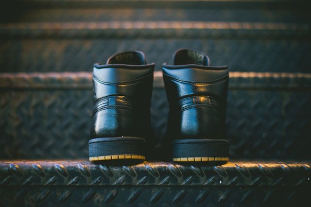 Jordan 1 black gum on feet online