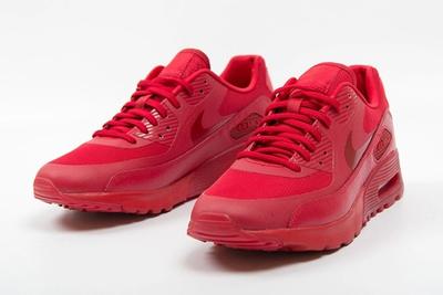 Nike Am90 Ultra Gym Red Uni Red Foot District Bump 3