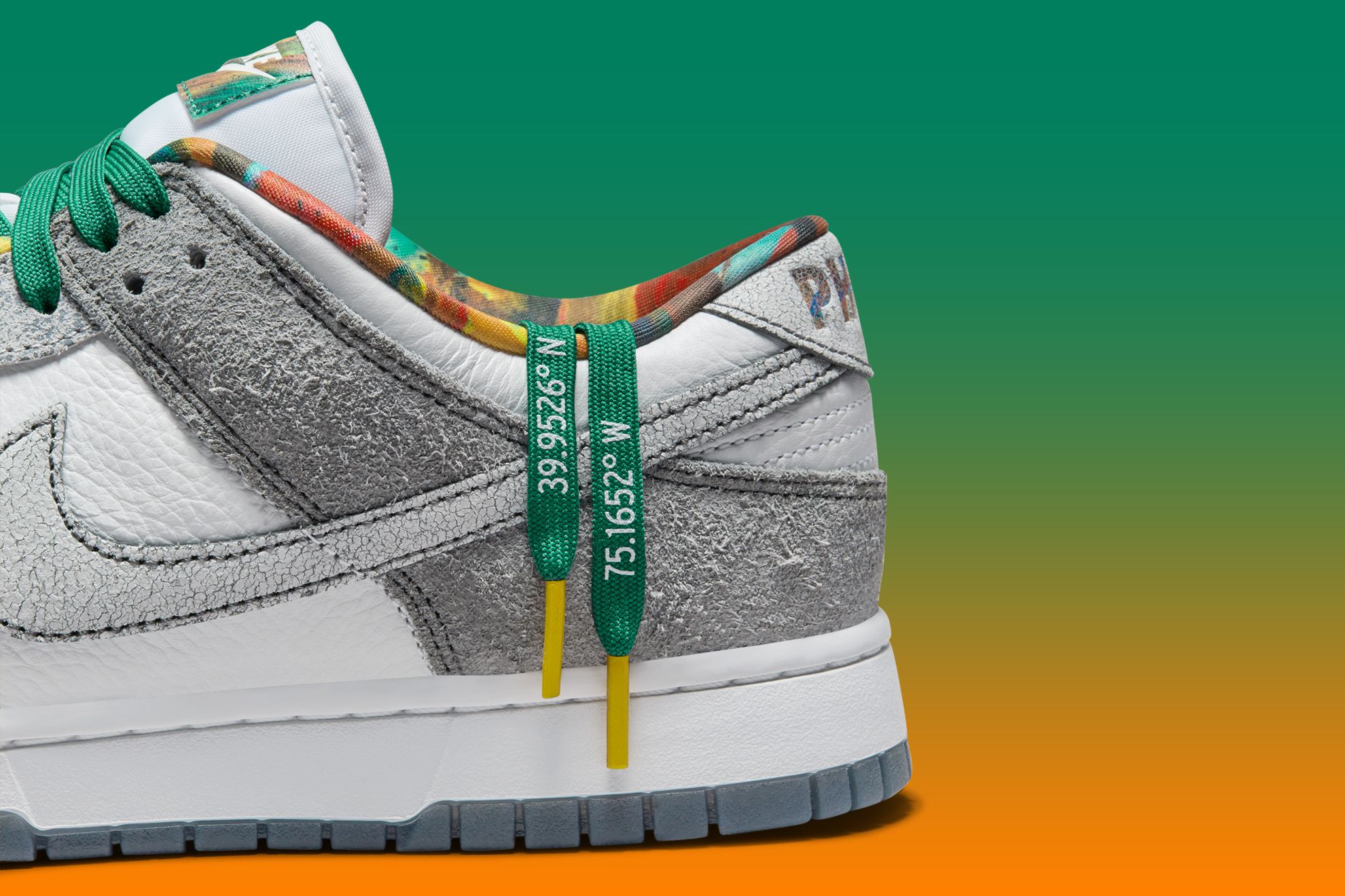 Nike Link with Philadelphia Phillies for Dunk Low 'Philly' - Releases