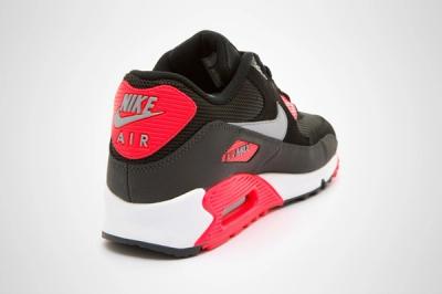 Nike Am90 Blk Infrared Heel Profile 1