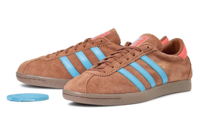Billy's x size? x adidas Tobacco