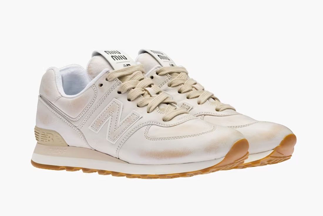【MiuMiu】X New Balance 574 クリスタル スニーカー Miu Miu's $1,690 New Balance Sneakers Are Dripping in