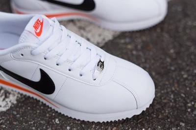 Nike Cortez Basic Leather White Wlack Orange Kopie 4
