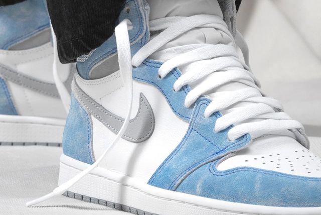 aj1 hyper royal restock