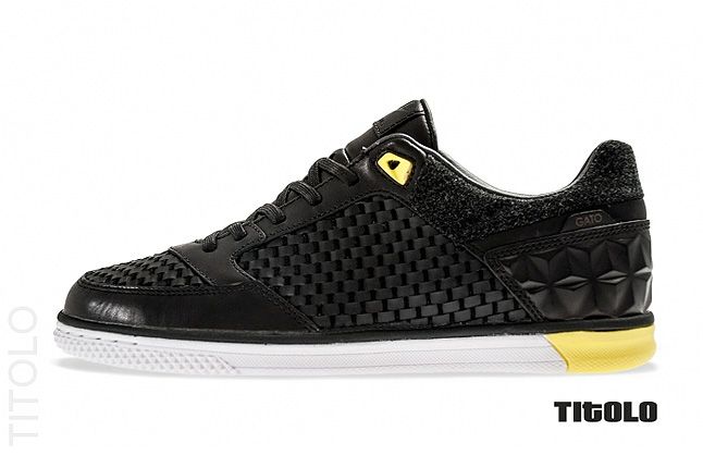Nike5 Street Gato Qs Profile 1