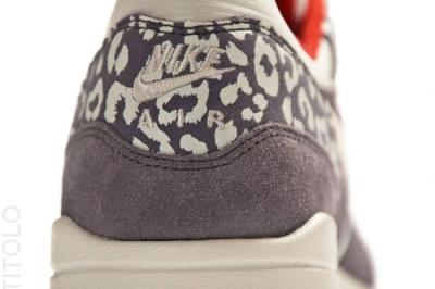 Nike Womens Air Max 1 Leopard Pack Heel 1