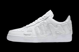 Air Force 1 - Sneaker Freaker