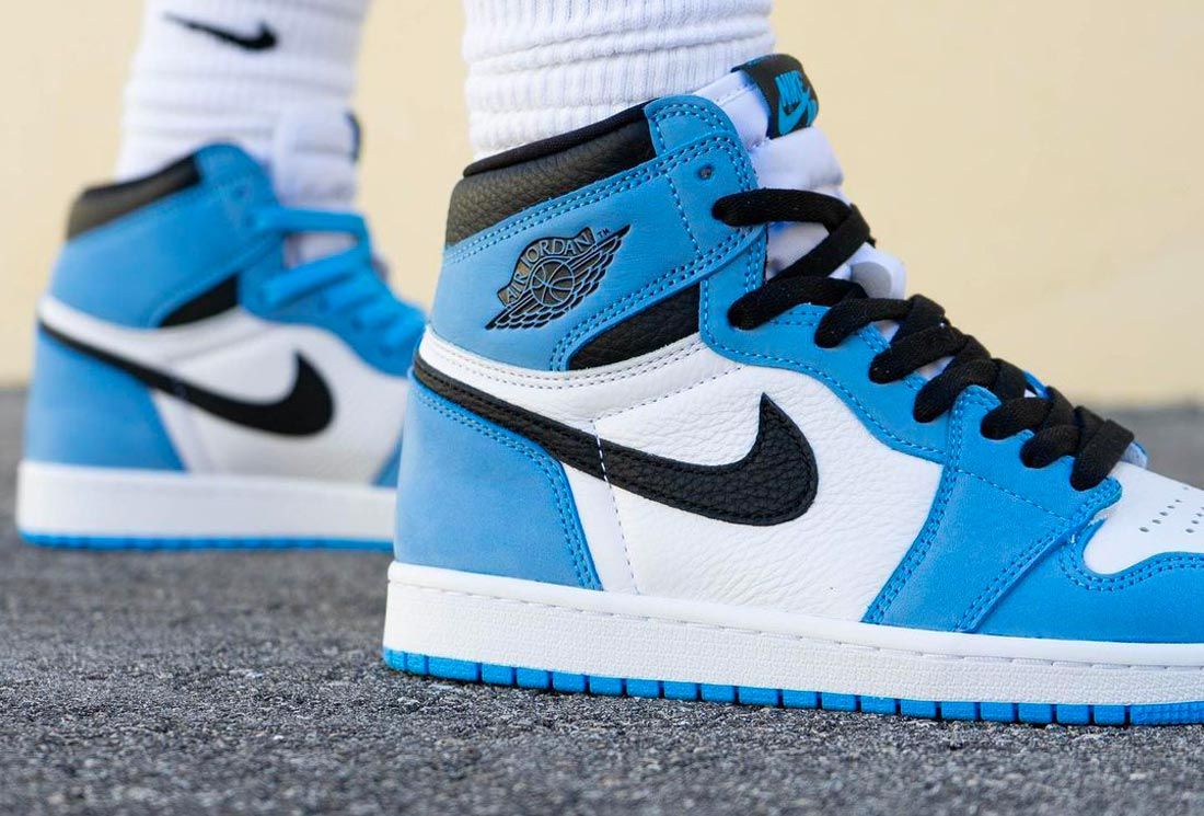 Take Another On Foot Look At The This Rendition Of The Legendary Air Jordan 1 Continues The Popular Trend Of University Blue Fotomagazin