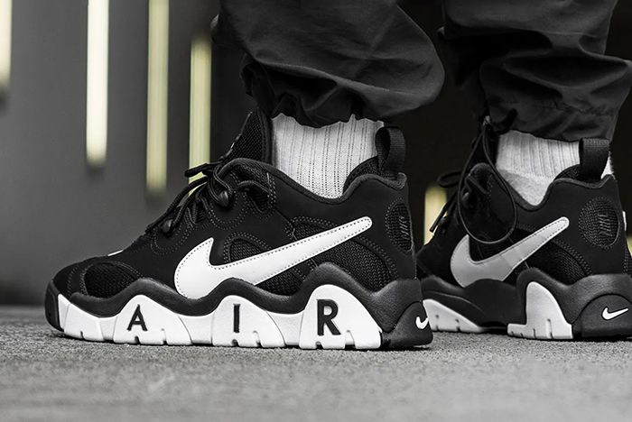 the nike air barrage low