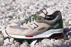 New Balance Elite 1600 Green Red Thumb