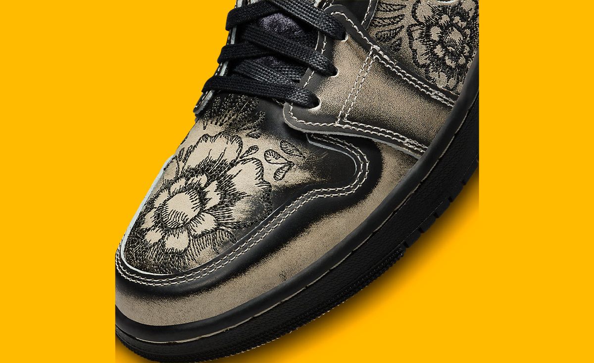 dia de los muertos jordan 1 on feet