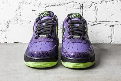 Nike Air Force 1 Court Purple Volt