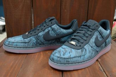 Nike Air Force 1 X Liberty Downtown Blue Angle 1