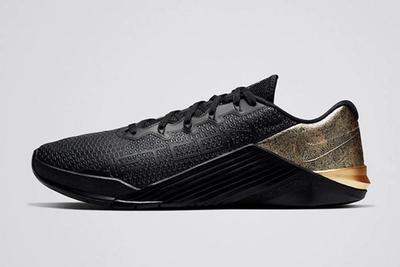 Nike Metcon 5 Medal Strong Pack Gold Mens Lateral