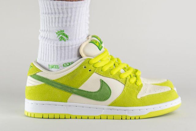 Release Date! Nike SB Dunk Low 'Sour Apple' - Sneaker Freaker