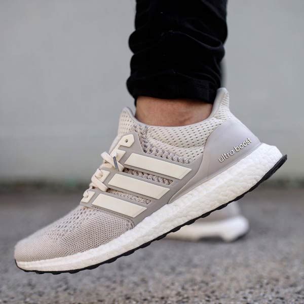 Cream ultra boost on feet best sale