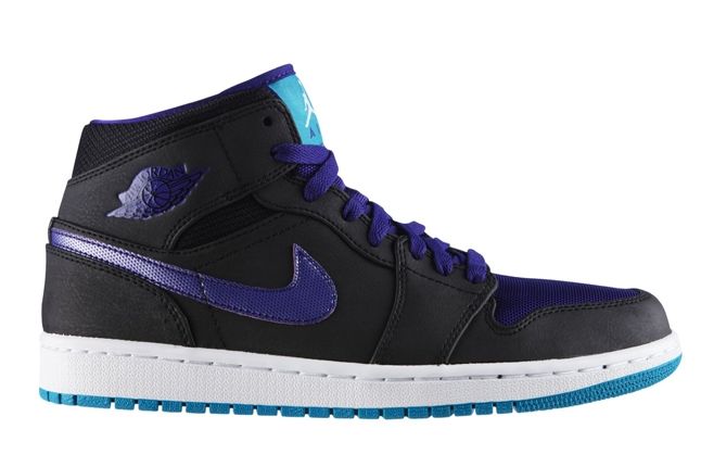 Air Jordan 1 Black Grape Profile 1
