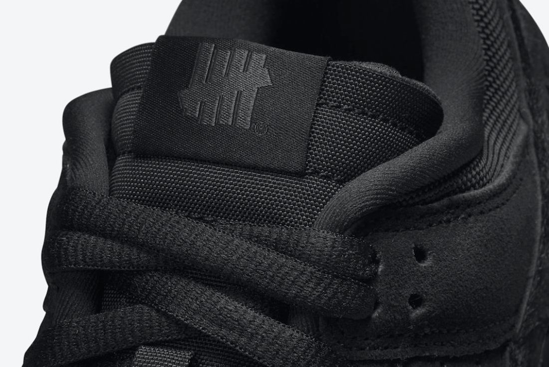 UNDEFEATED x Nike Dunk Low 'Dunk vs AF-1' Pack triple black