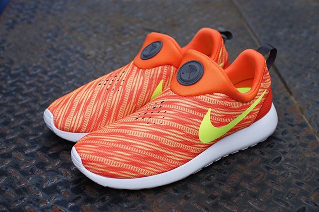 Nike Roshe Run Slip On Electric Orange Atomic Mango 3