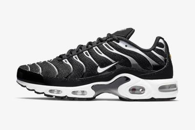 Nike Air Max Plus Black Reflective Silver Release Date Side Profile