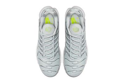 Nike Air Max Plus Grey Volt 3