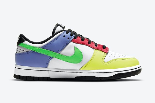 nike dunk low wmns green strike